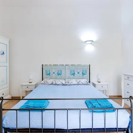 Lucia 240mt Dal Mare Putzu Idu